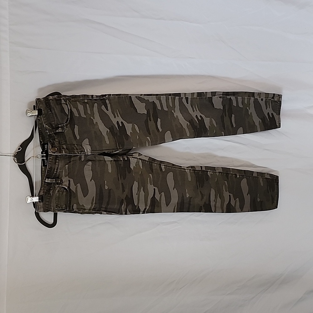 Express Stella Low-Rise Ankle Legging, Size 2, Camo